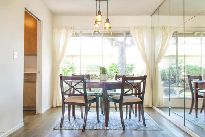 8.1 - The 88 - Dining Room - Sterling_Gr