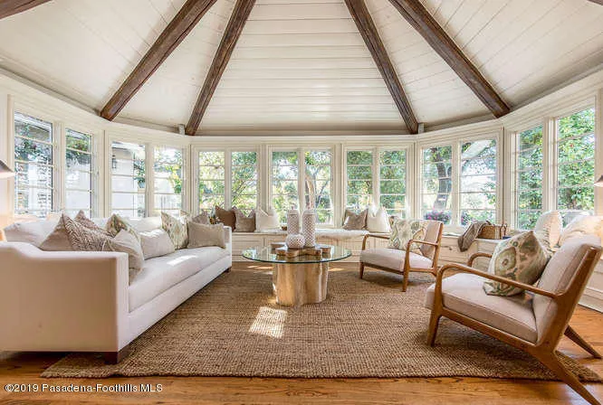 399 Flintridge Oaks Dr La-small-013-013-