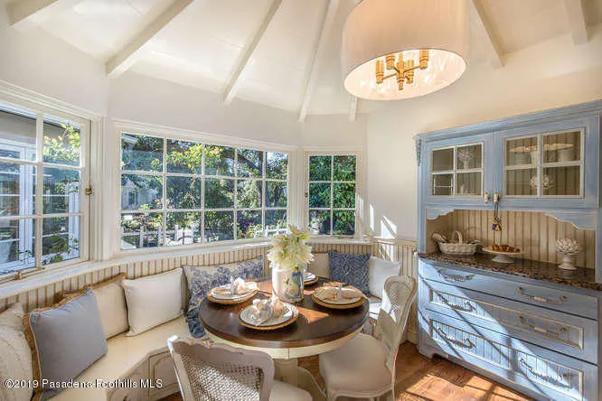 399 Flintridge Oaks Dr La-small-017-020-