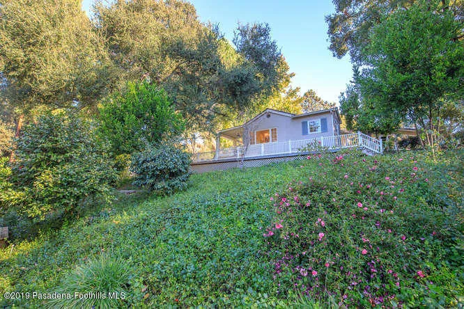 399 Flintridge Oaks Dr La-small-042-043-