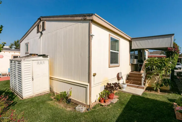337 Rodgers St-022-016-Yard-MLS_Size