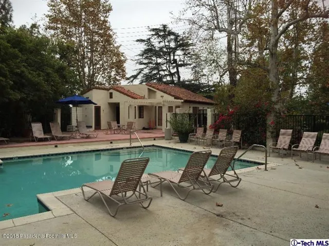 Pool and Clubhouse