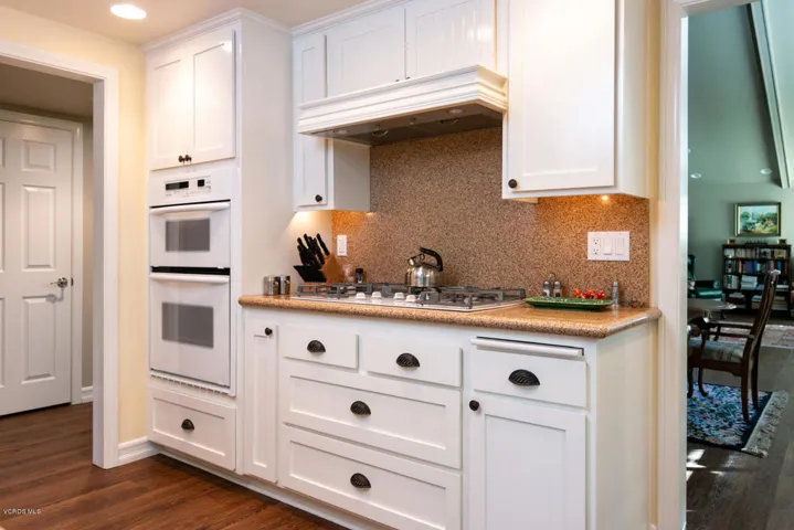 2391 Placita San Leandro-013-019-Kitchen