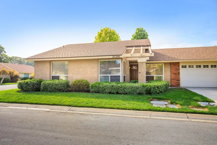 25301 Village 25 Camarillo CA-large-001-