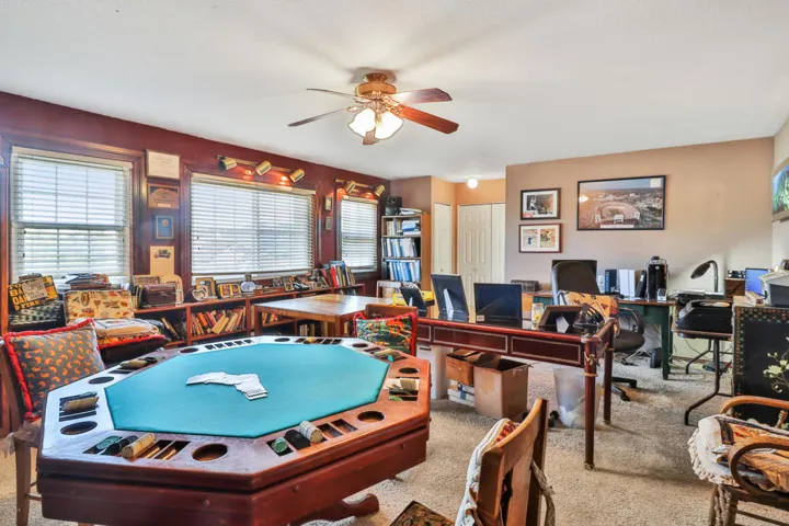 021_Family Room