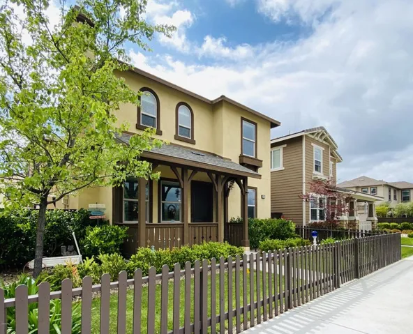 383 Silktree Avenue