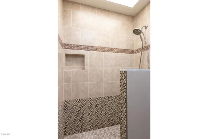 728 Elko Ave-024-020-Bathroom-MLS_Size