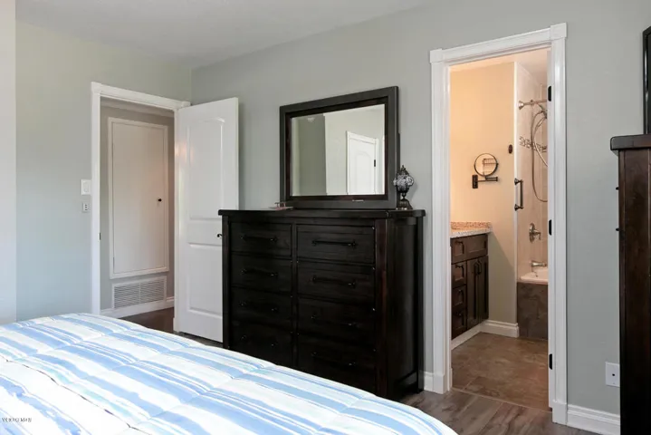 728 Elko Ave-017-007-Master Bedroom-MLS_