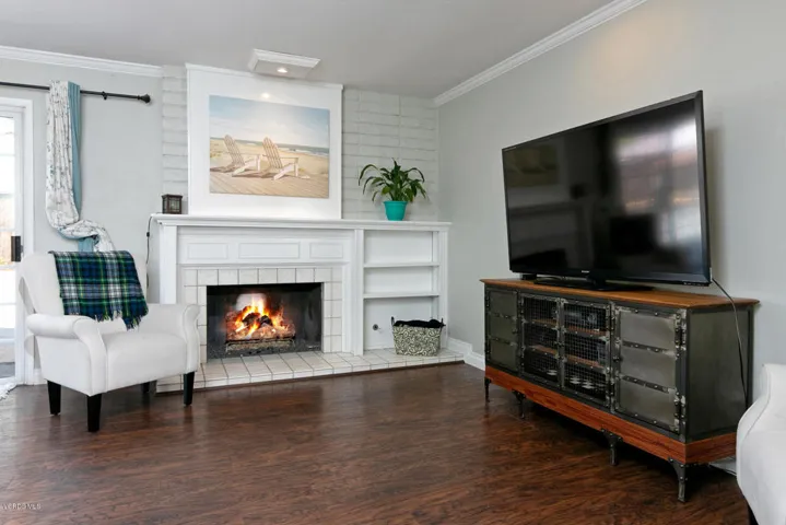 728 Elko Ave-006-010-Living Room-MLS_Siz
