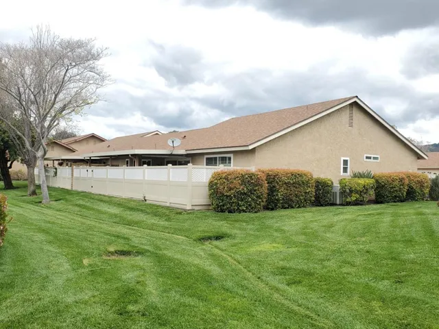 40029 Village 40 Camarillo (21)