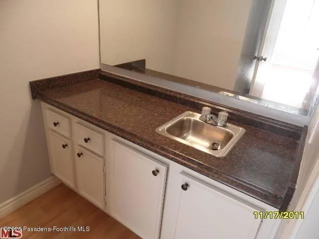 Woodley Bathroom 2