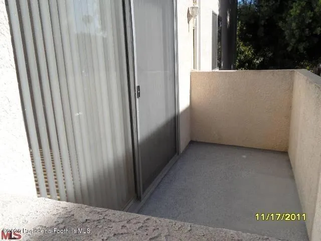 Woodley Balcony
