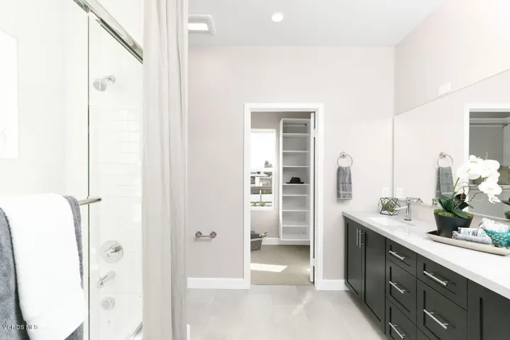 Model PW Plan 1 Master bathroom