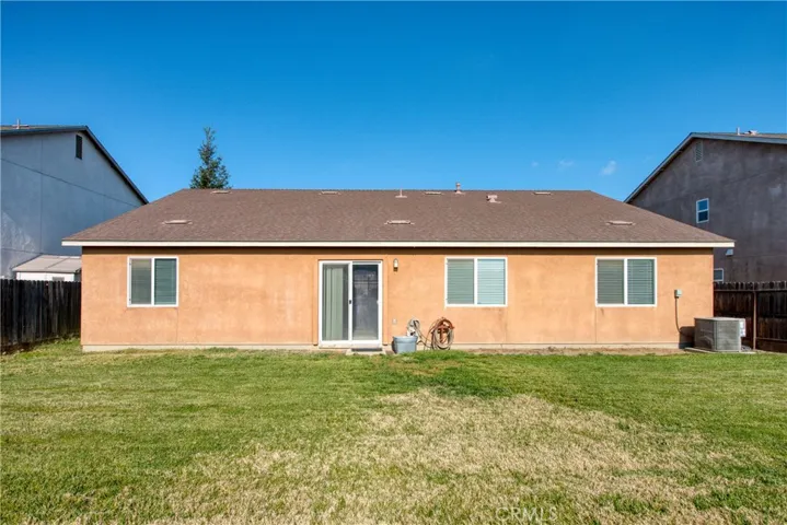 5859 W Fedora Avenue, Fresno, California 93722