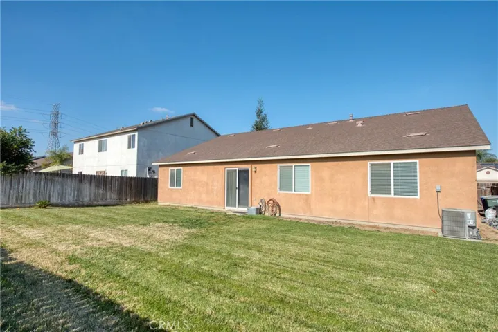 5859 W Fedora Avenue, Fresno, California 93722