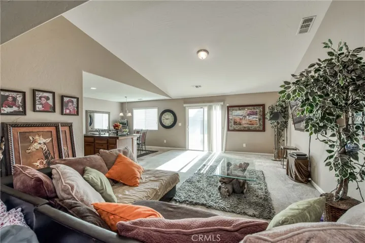 5859 W Fedora Avenue, Fresno, California 93722