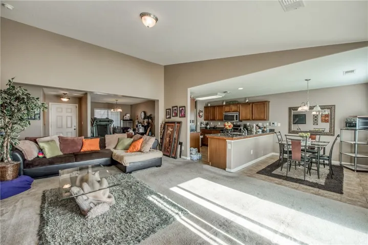 5859 W Fedora Avenue, Fresno, California 93722