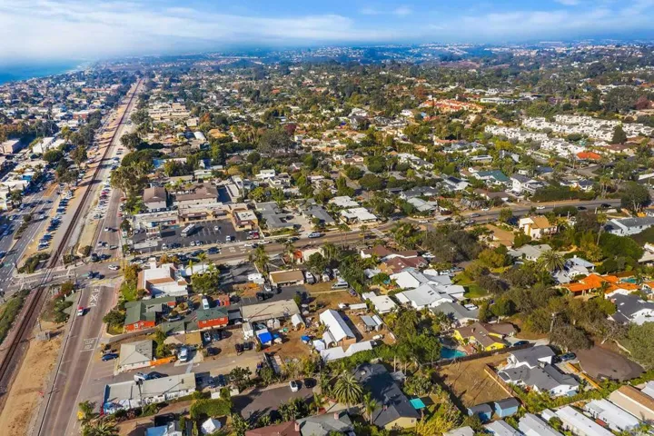 810 Hermes Avenue, Encinitas, California 92024