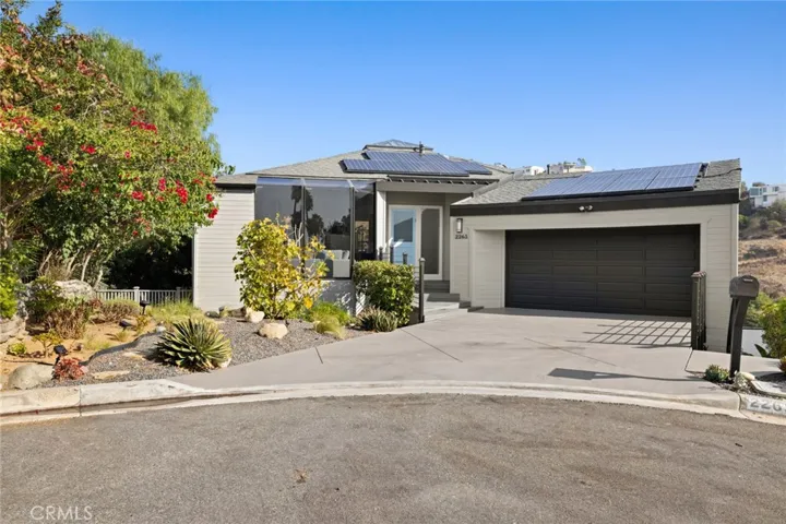 Gorgeous canyon and ocean views from its desirable end-of-cul-de-sac setting.