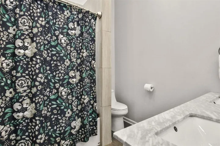 8510 Porter Hill Terrace, La Mesa, California 91942