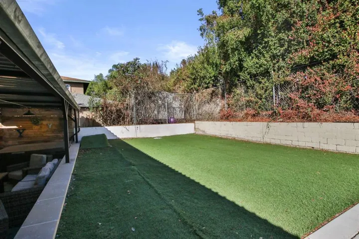 8510 Porter Hill Terrace, La Mesa, California 91942