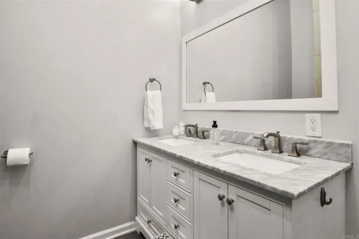 8510 Porter Hill Terrace, La Mesa, California 91942