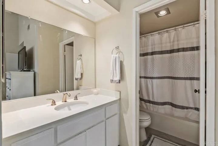 5722 E Stillwater Avenue 1, Orange, California 92869