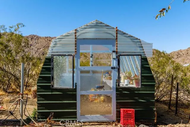 8828 Mesa Road, Lucerne Valley, California 92356