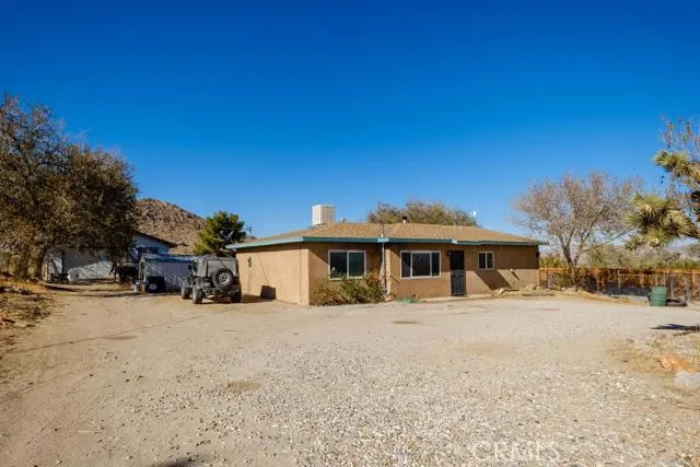 8828 Mesa Road, Lucerne Valley, California 92356