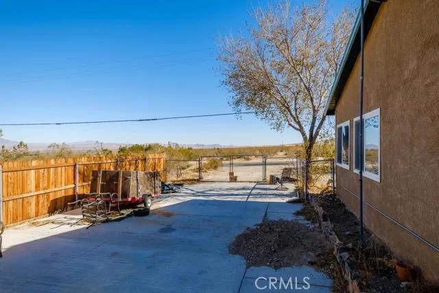 8828 Mesa Road, Lucerne Valley, California 92356