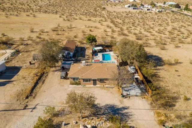 8828 Mesa Road, Lucerne Valley, California 92356