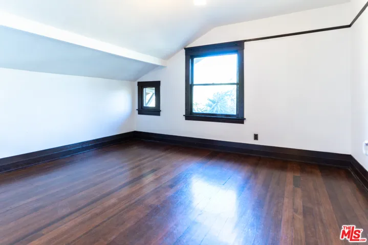 849 N Occidental Boulevard 849, Los Angeles, California 90026