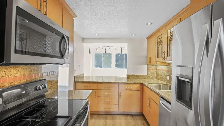 3550 Carter Drive 10, South San Francisco, California 94080