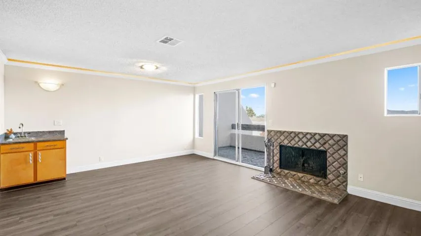3550 Carter Drive 10, South San Francisco, California 94080