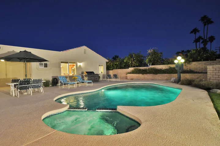Pool Night - Spa Side Warmer