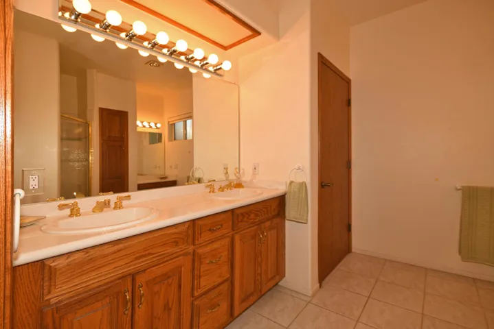 0427 Master Bath