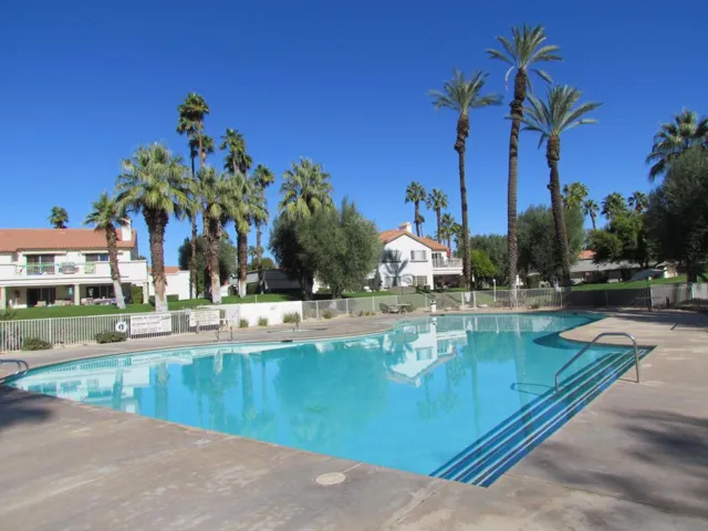 Pool & Spa