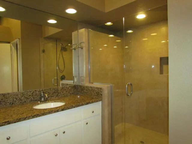 Master Bath - Large Tiled Shower