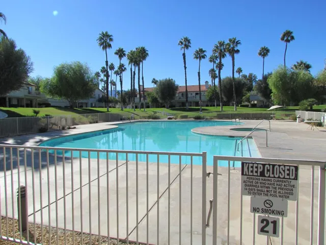 Large, Gated Pool & Spa