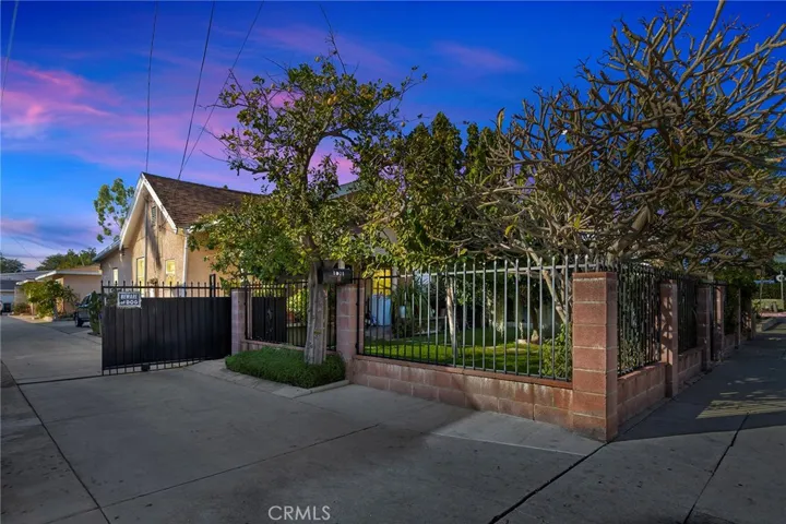 1011 Myrtle Avenue, Inglewood, California 90301