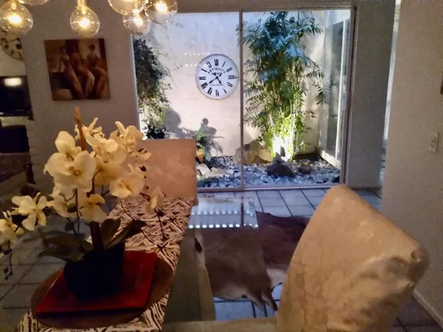 Dining Room/Atrium