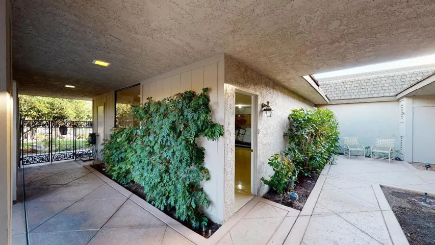 6-Saint-Johns-Court-The-Springs-Rancho-M