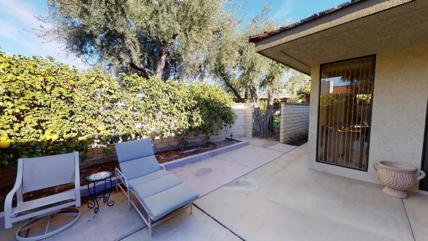 6-Saint-Johns-Court-The-Springs-Rancho-M