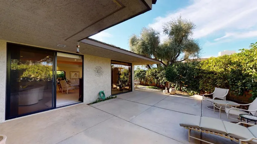 6-Saint-Johns-Court-The-Springs-Rancho-M