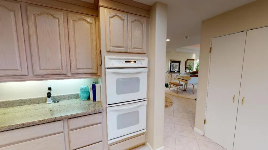 6-Saint-Johns-Court-The-Springs-Rancho-M