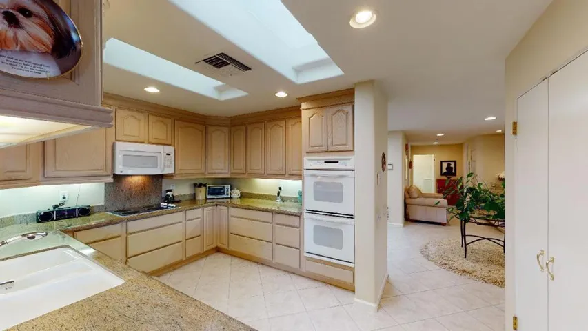 6-Saint-Johns-Court-The-Springs-Rancho-M