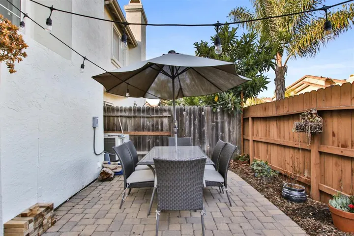 1286 El Mercado Way B, Oceanside, California 92057