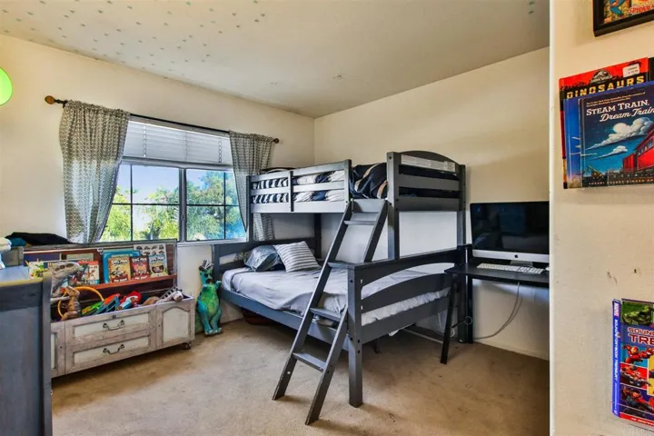 1286 El Mercado Way B, Oceanside, California 92057