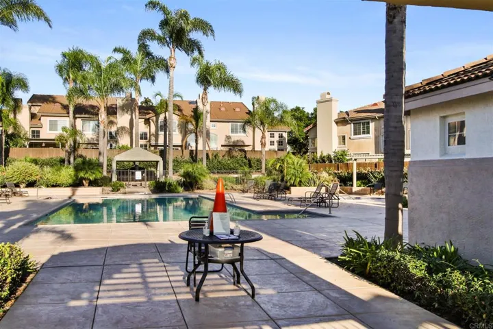1286 El Mercado Way B, Oceanside, California 92057