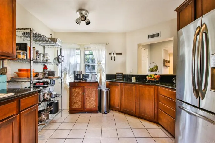 1286 El Mercado Way B, Oceanside, California 92057